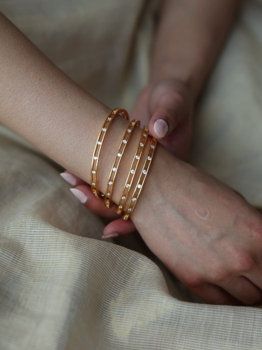 Heritage gold plated white stone bangle (1 set  of 4 bangles) HB298