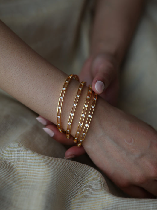 Heritage gold plated white stone bangle (1 set  of 4 bangles) HB298