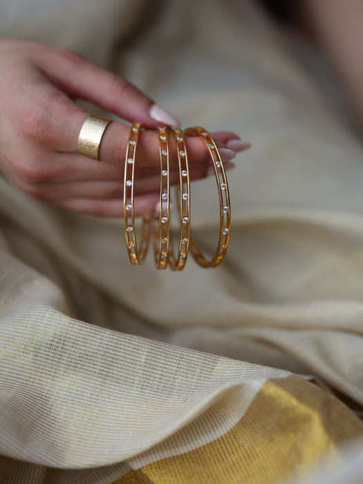 Heritage gold plated white stone bangle (1 set  of 4 bangles) HB298