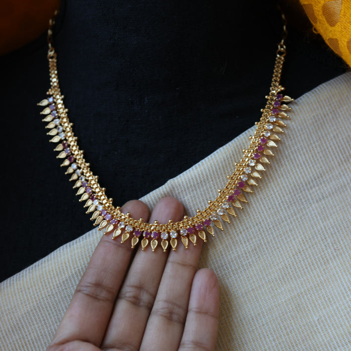 Heritage gold plated short necklace H9022