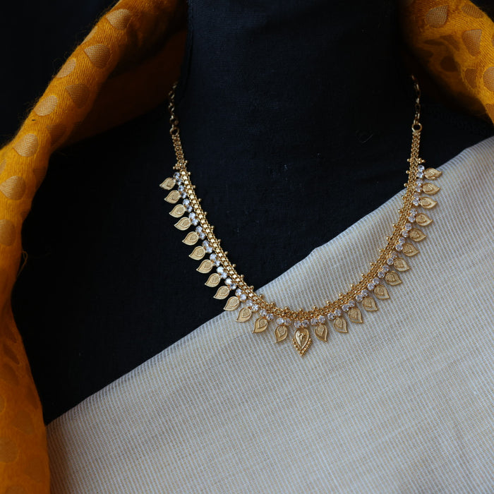 Heritage gold mango short necklace and earrings H679