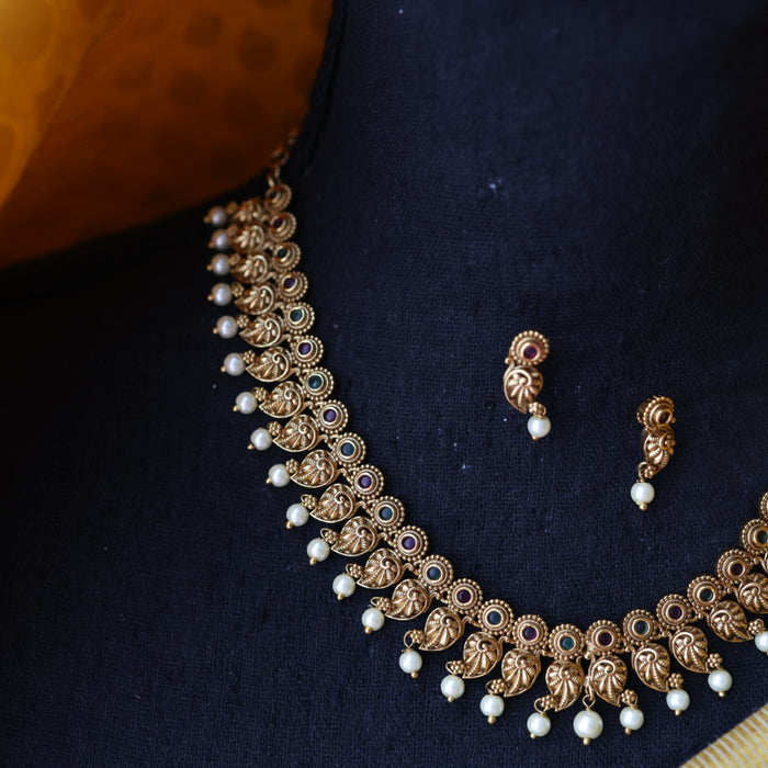 Antique gold and pearl short necklace and earrings SS108201