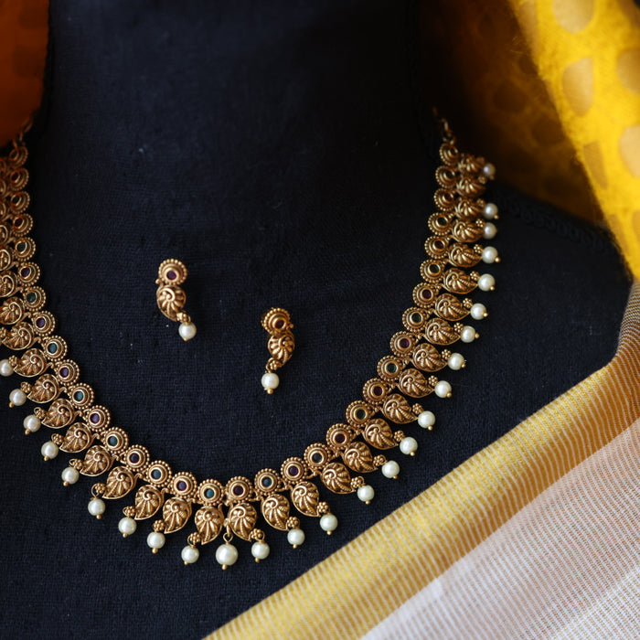 Antique gold and pearl short necklace and earrings SS108201