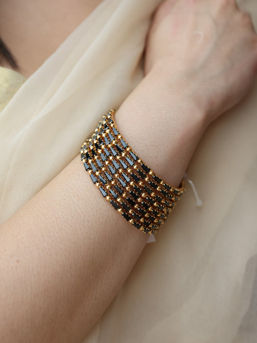 Heritage gold plated white stone bangle HB6531