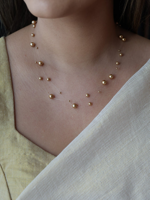 Invisible white pearl layer short necklace IN1833