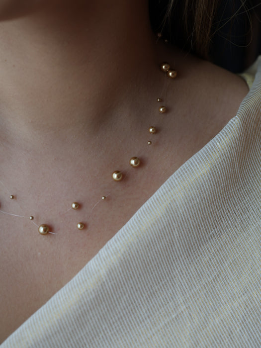 Invisible white pearl layer short necklace IN1833
