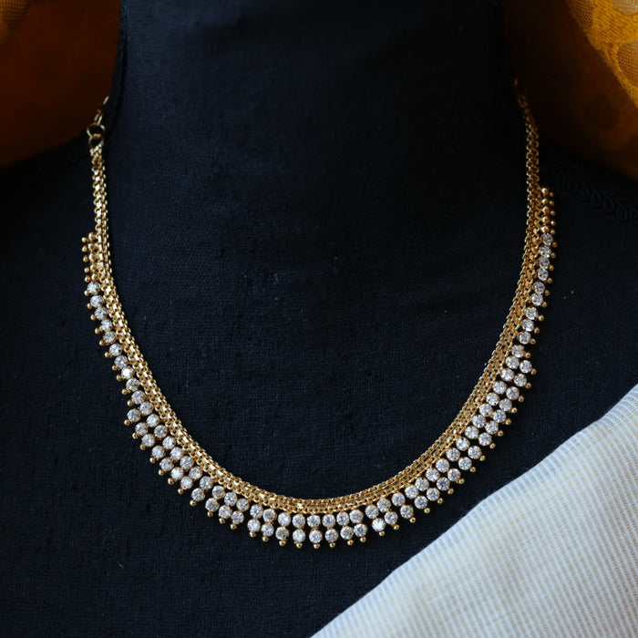 Heritage gold plated white stone short necklace H3891