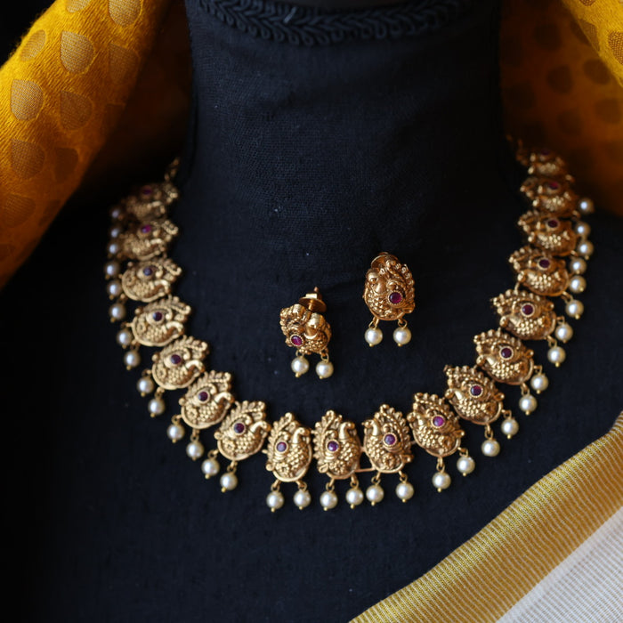 Antique gold and pearl short necklace with earrings SS100642