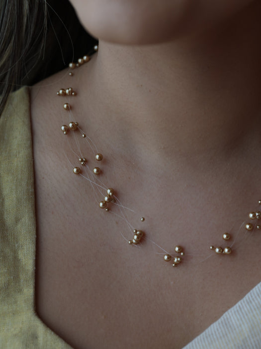 Invisible cream pearl layer short necklace IN1633