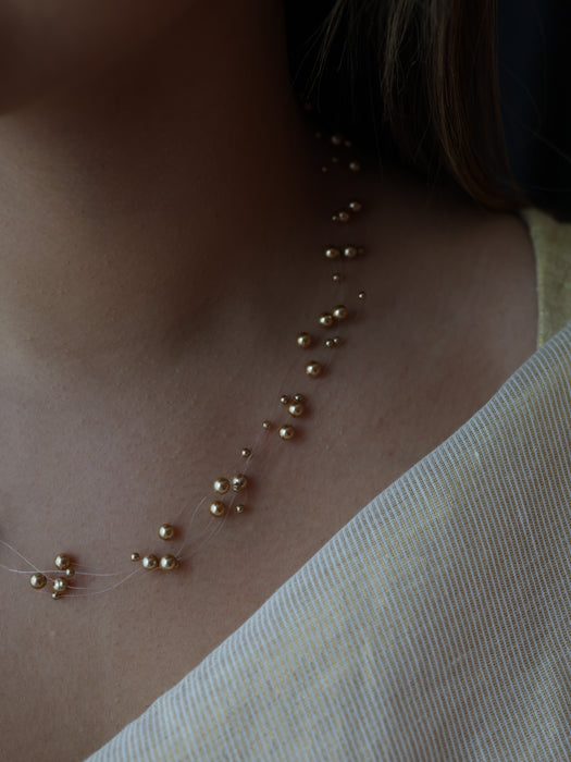 Invisible cream pearl layer short necklace IN1633