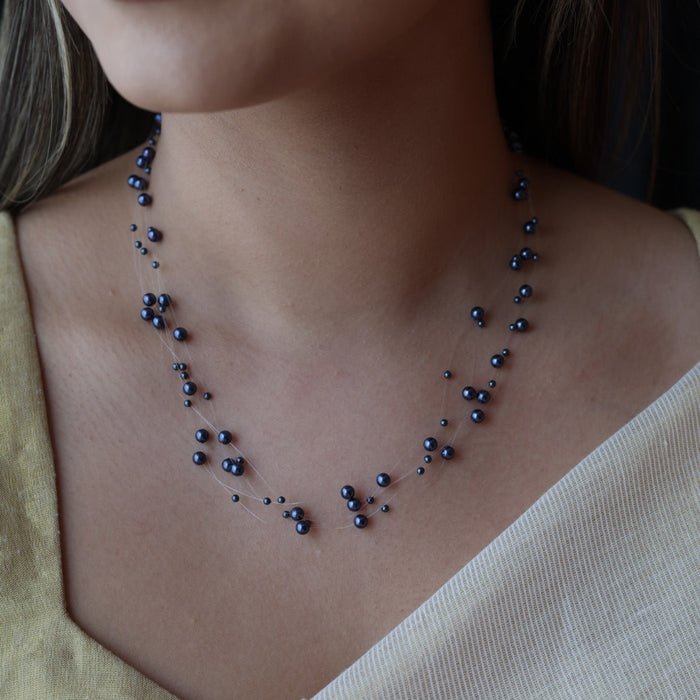 Invisible blue pearl layer short necklace IN1900