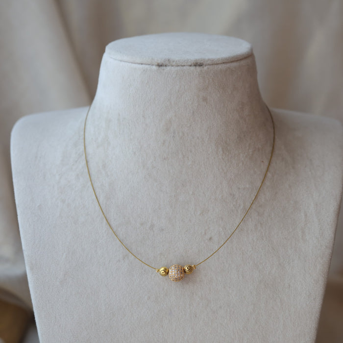 Heritage gold plated invisible necklace IN10112