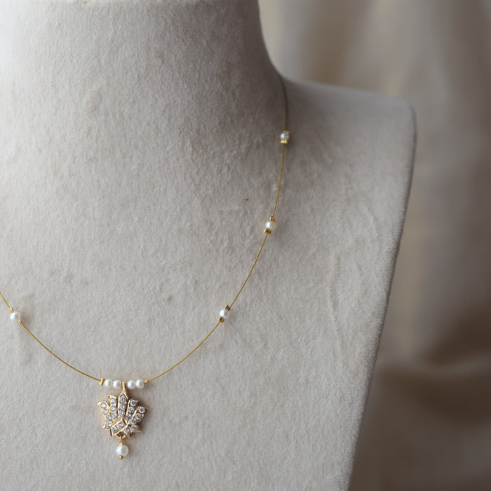 Heritage gold plated invisible necklace IN341