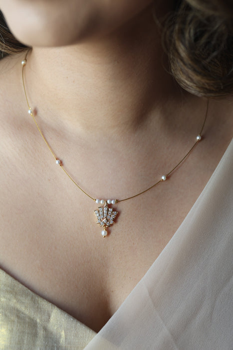 Heritage gold plated invisible necklace IN341