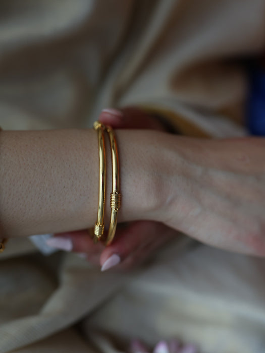 Heritage gold plated gold bangle (1 set  of 2 bangles) HB589