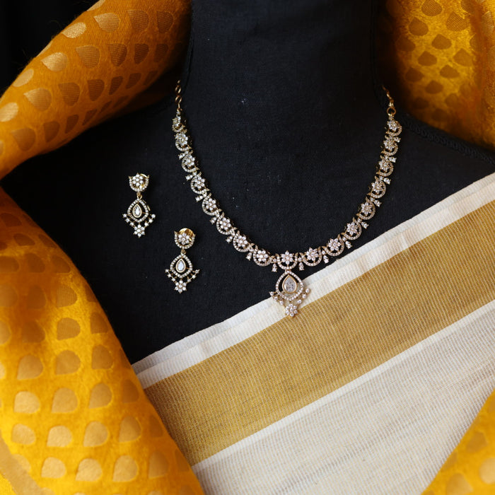Antique white stone short necklace with earrings TTS423