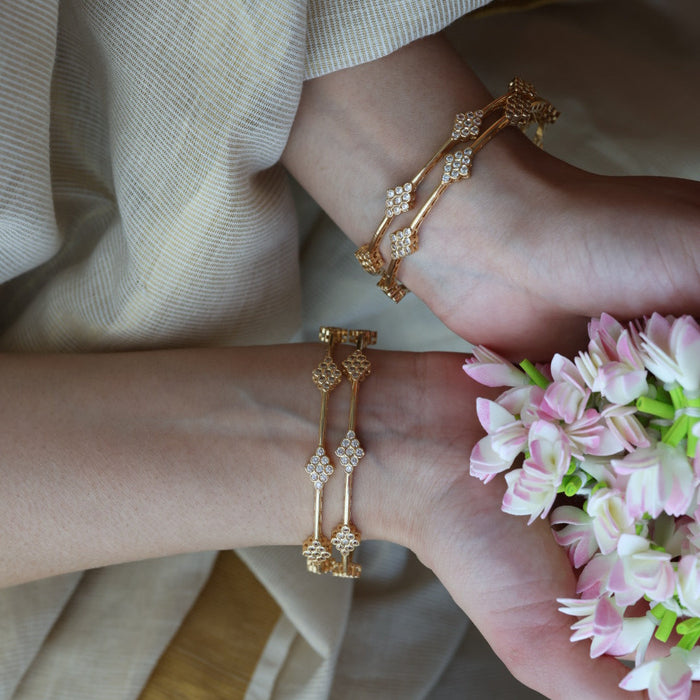 Heritage gold plated white stone bangle (1 set  of 2 bangles) HB7882