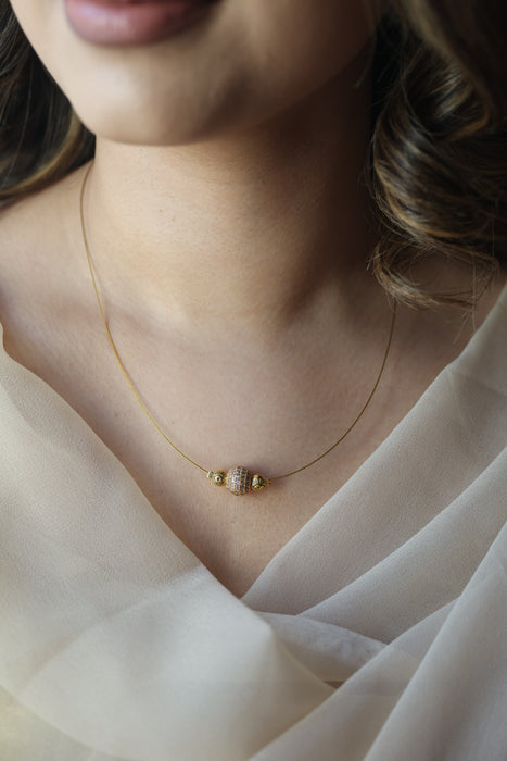 Heritage gold plated invisible necklace IN10112