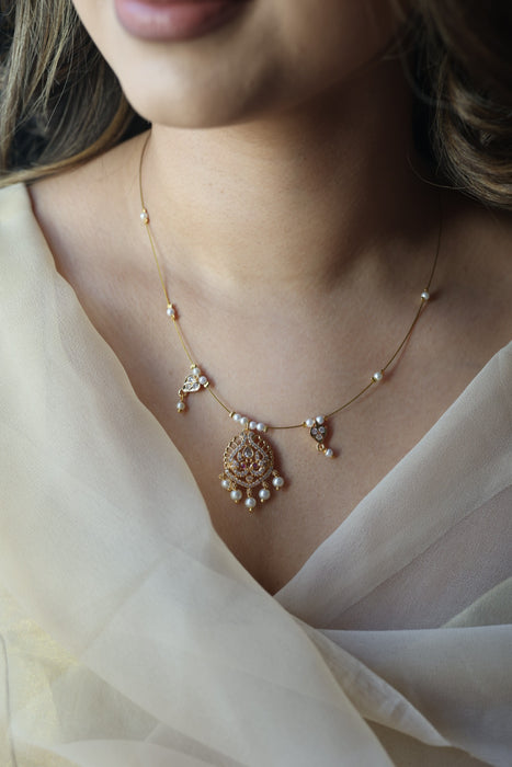 Heritage gold plated invisible necklace IN1216