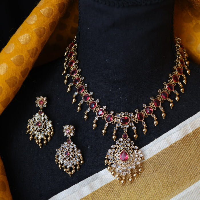 Antique ruby stone short necklace with earrings V13012