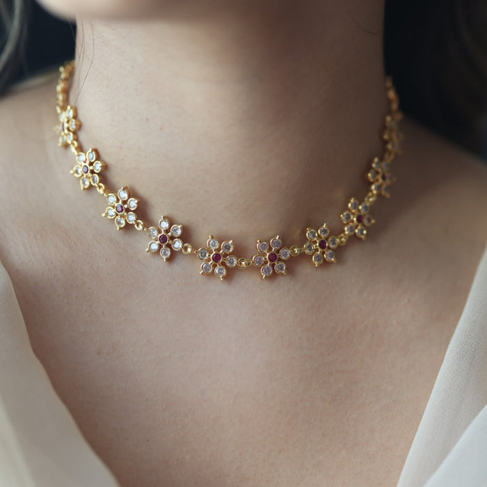 Heritage gold plated ruby white stone short necklace H1543