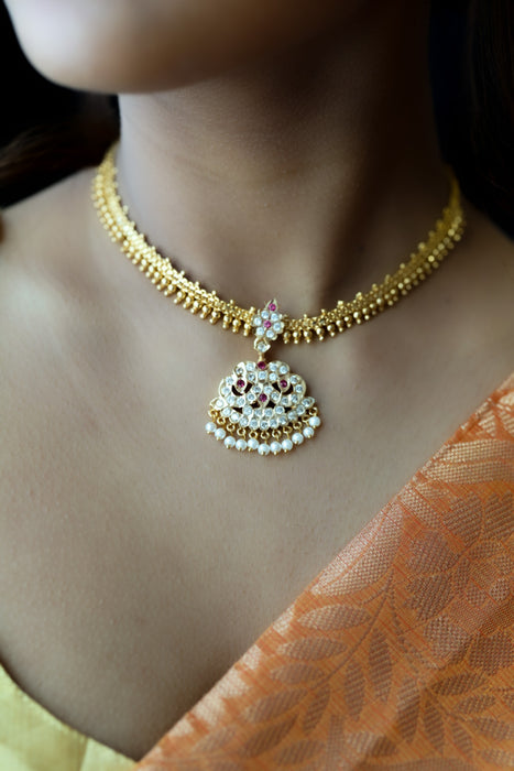 Heritage gold plated ruby white stone short necklace H5812