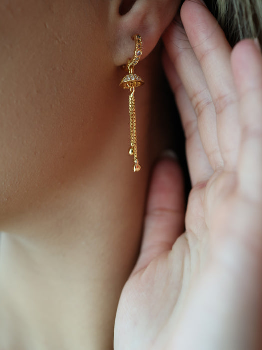 Heritage gold plated white stone hoop earrings HD305