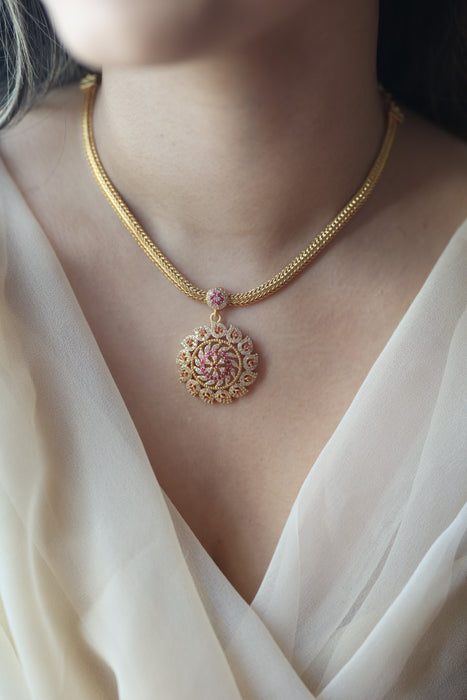 Heritage white stone gold plated short necklace H9010