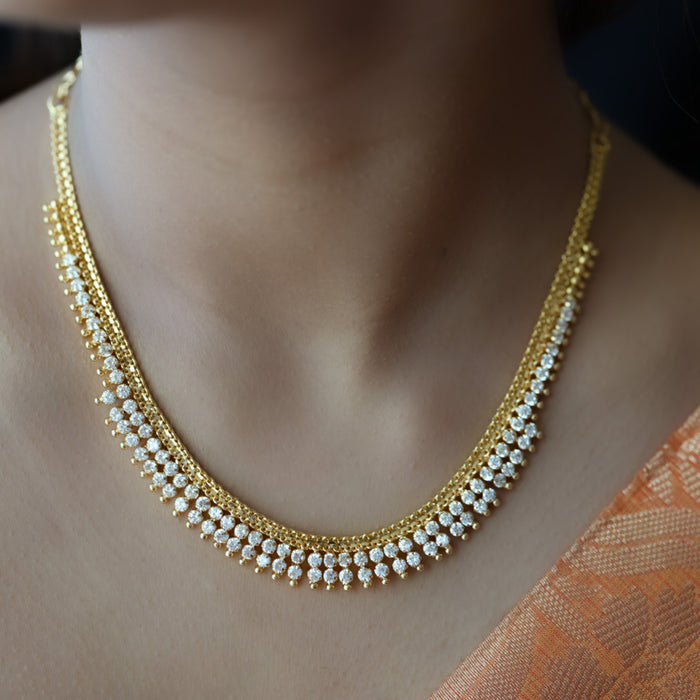 Heritage gold plated white stone short necklace H3891