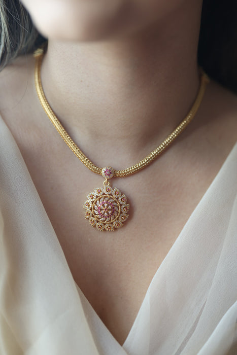 Heritage gold plated short necklace H2799