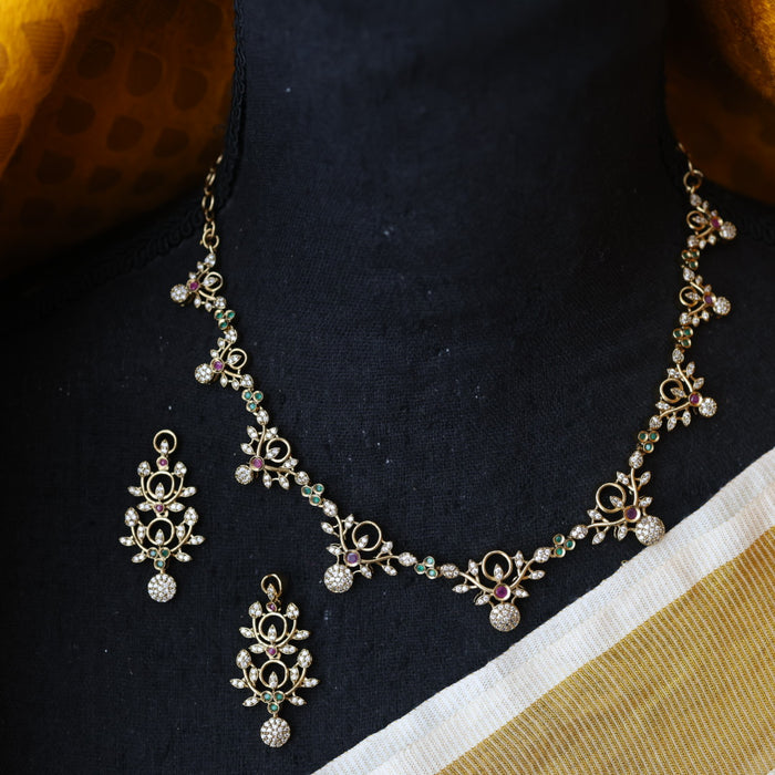Antique short necklace with earrings TTS47889