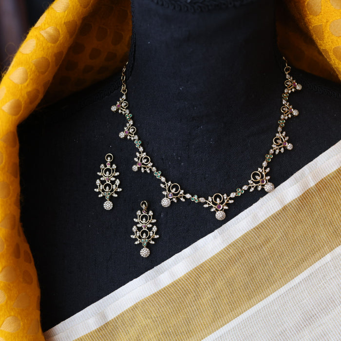 Antique short necklace with earrings TTS47889