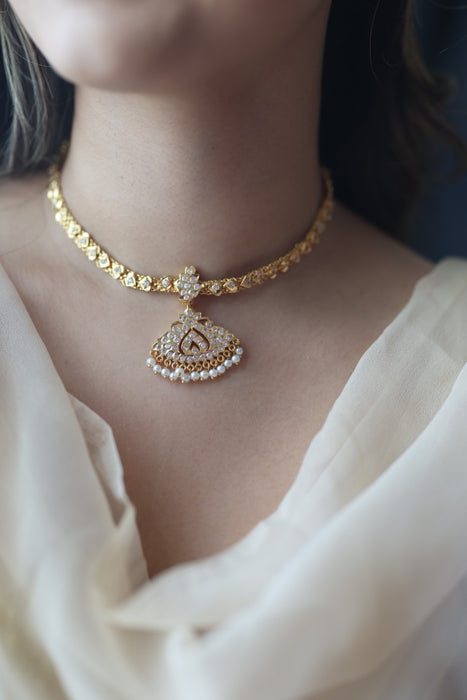 Heritage gold plated short necklace H1222