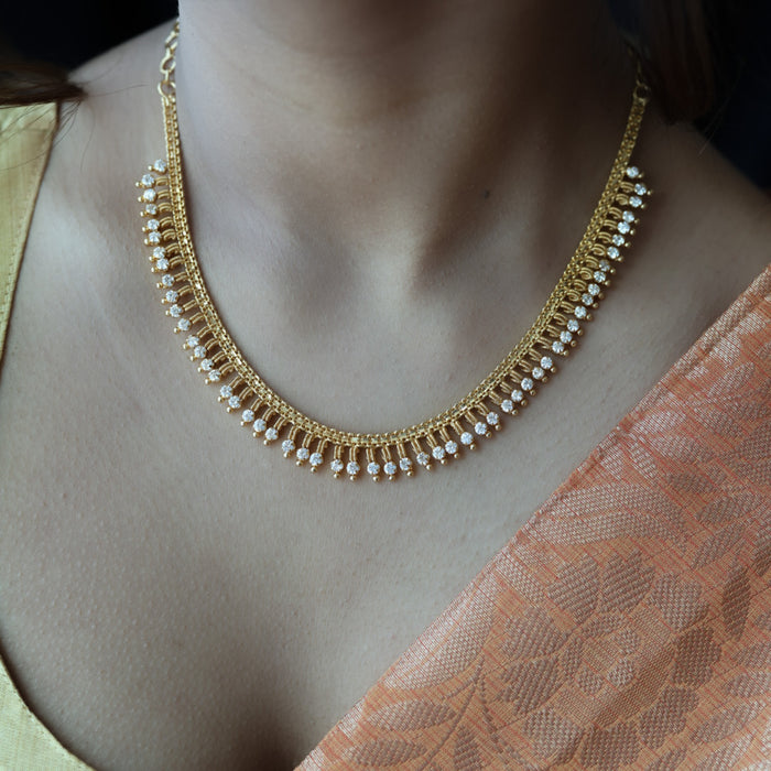 Heritage gold plated white stone short necklace H5801
