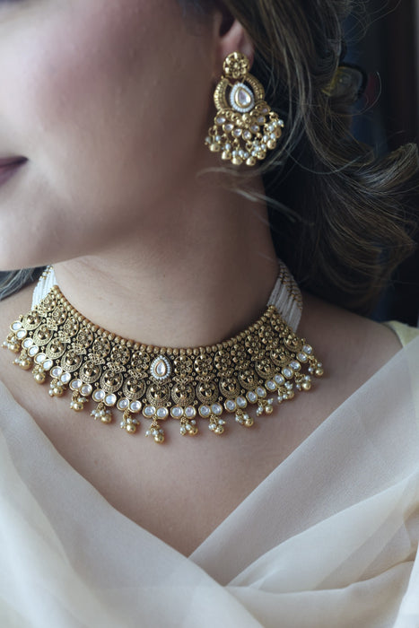 Antique gold and pearl choker necklace with earrings CCB239898