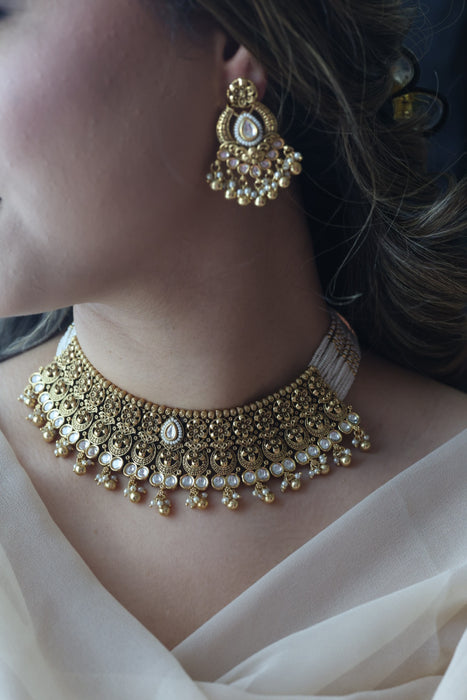 Antique gold and pearl choker necklace with earrings CCB239898