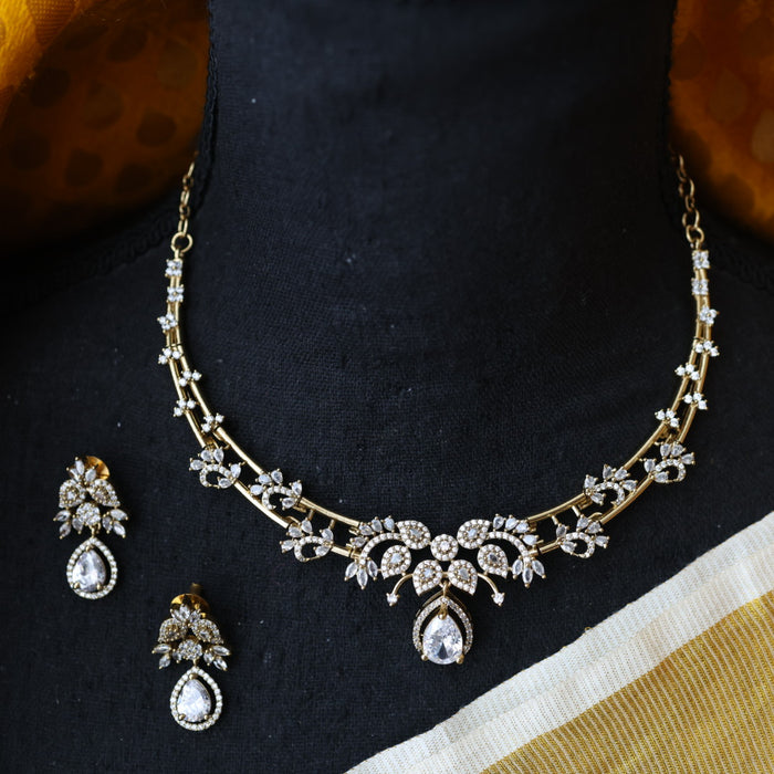 Antique white stone short necklace with earrings TTS45562