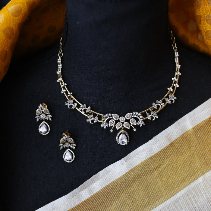 Antique white stone short necklace with earrings TTS45562