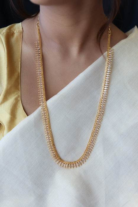 Heritage gold plated white stone long necklace HL5582