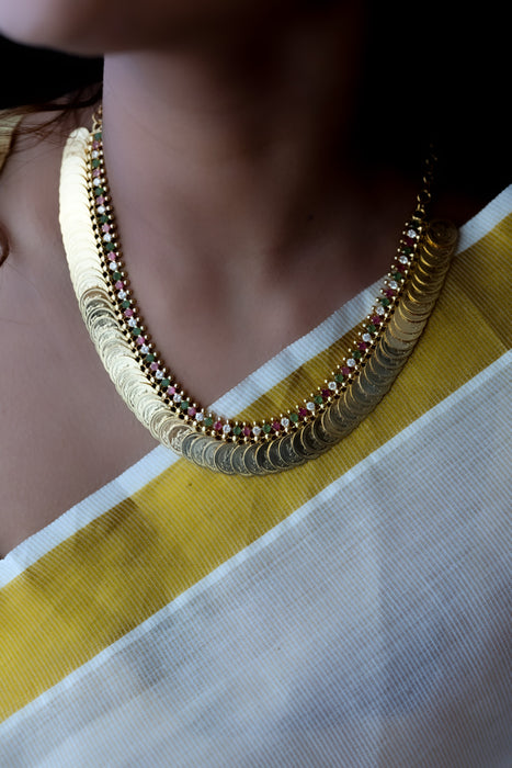 Heritage gold plated white stone coin short  necklace H52333