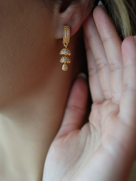 Heritage gold plated white stone hoop earrings HD899