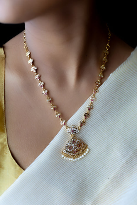 Heritage gold plated white stone short necklace H8034