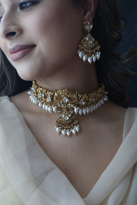 Antique gold and pearl choker necklace with earrings CCB2243