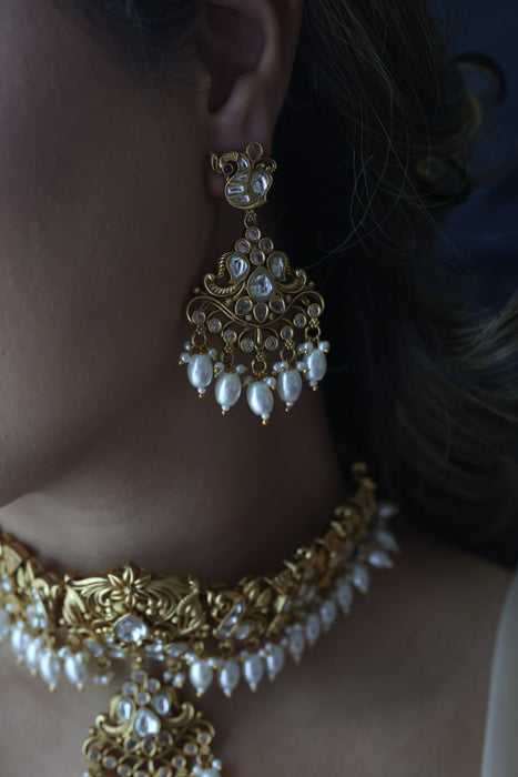 Antique gold and pearl choker necklace with earrings CCB2243