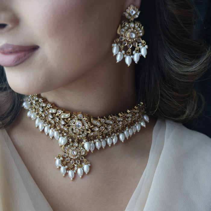 Antique white stone choker necklace and earrings CCB26732
