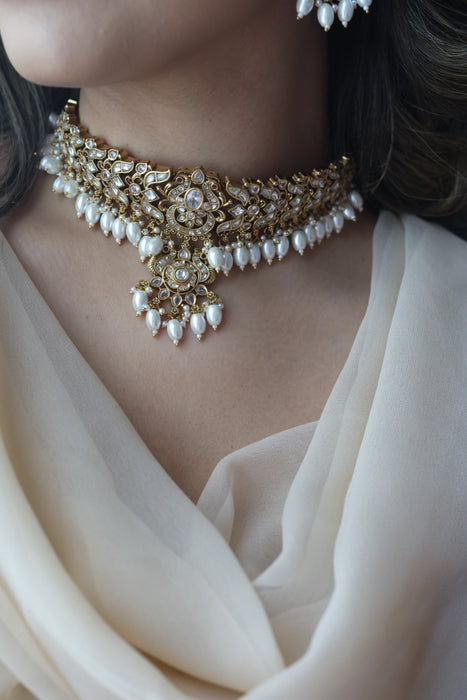 Antique white stone choker necklace and earrings CCB26732