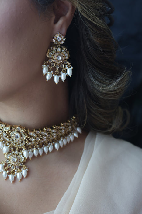 Antique white stone choker necklace and earrings CCB26732
