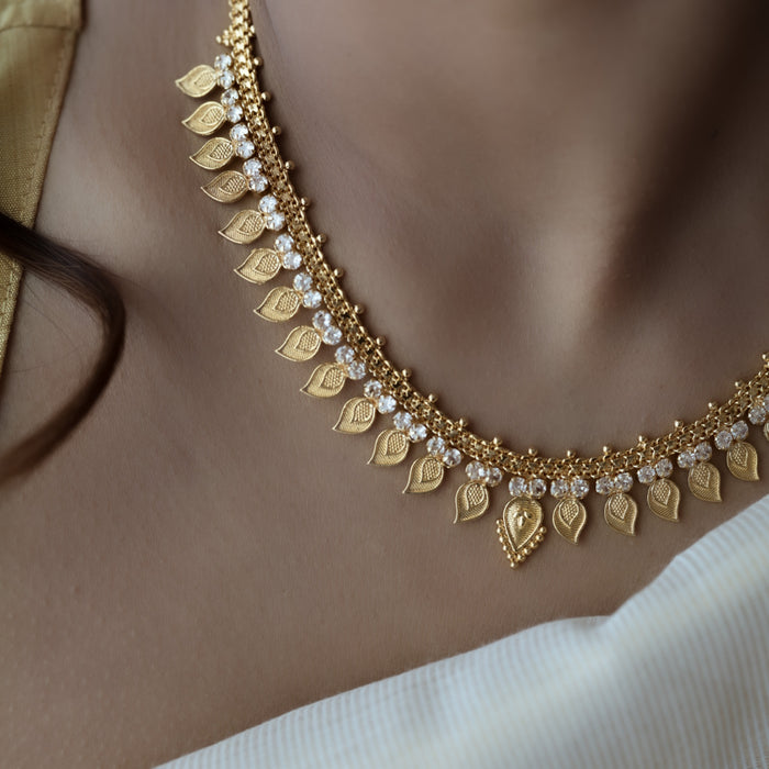 Heritage gold mango short necklace and earrings H679