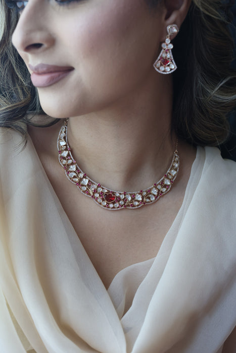 Kundan pink and white stone short necklace with earrings IN17890