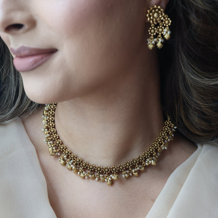 Antique gold short necklace and earrings G11893
